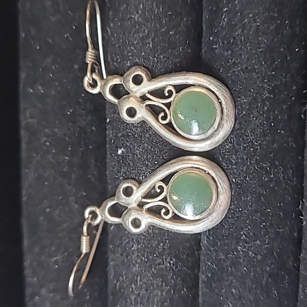 Vintage  silver 925 style earrings  gemstone  green